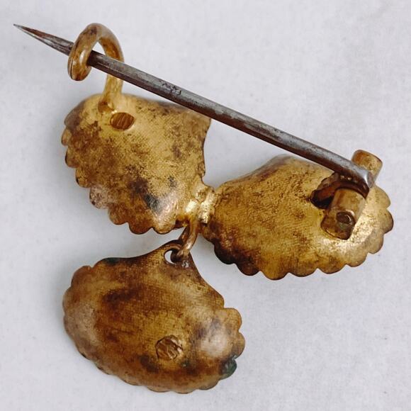 Antique Victorian Gold Tone Bow & Shell Brooch Glass Rhinestones, C Clasp, 1800s - Picture 4 of 6